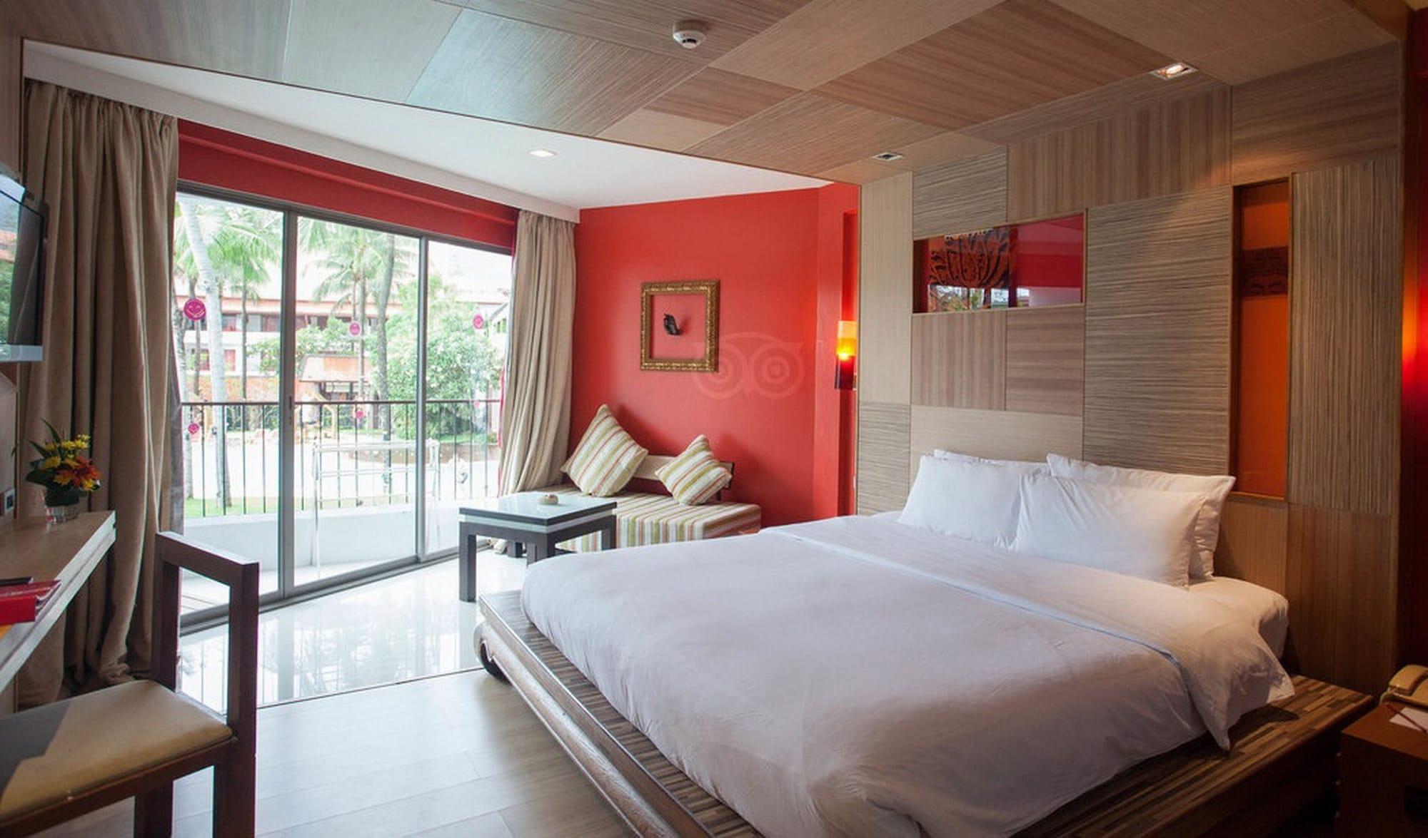 Hotell Patong Beach Hotel