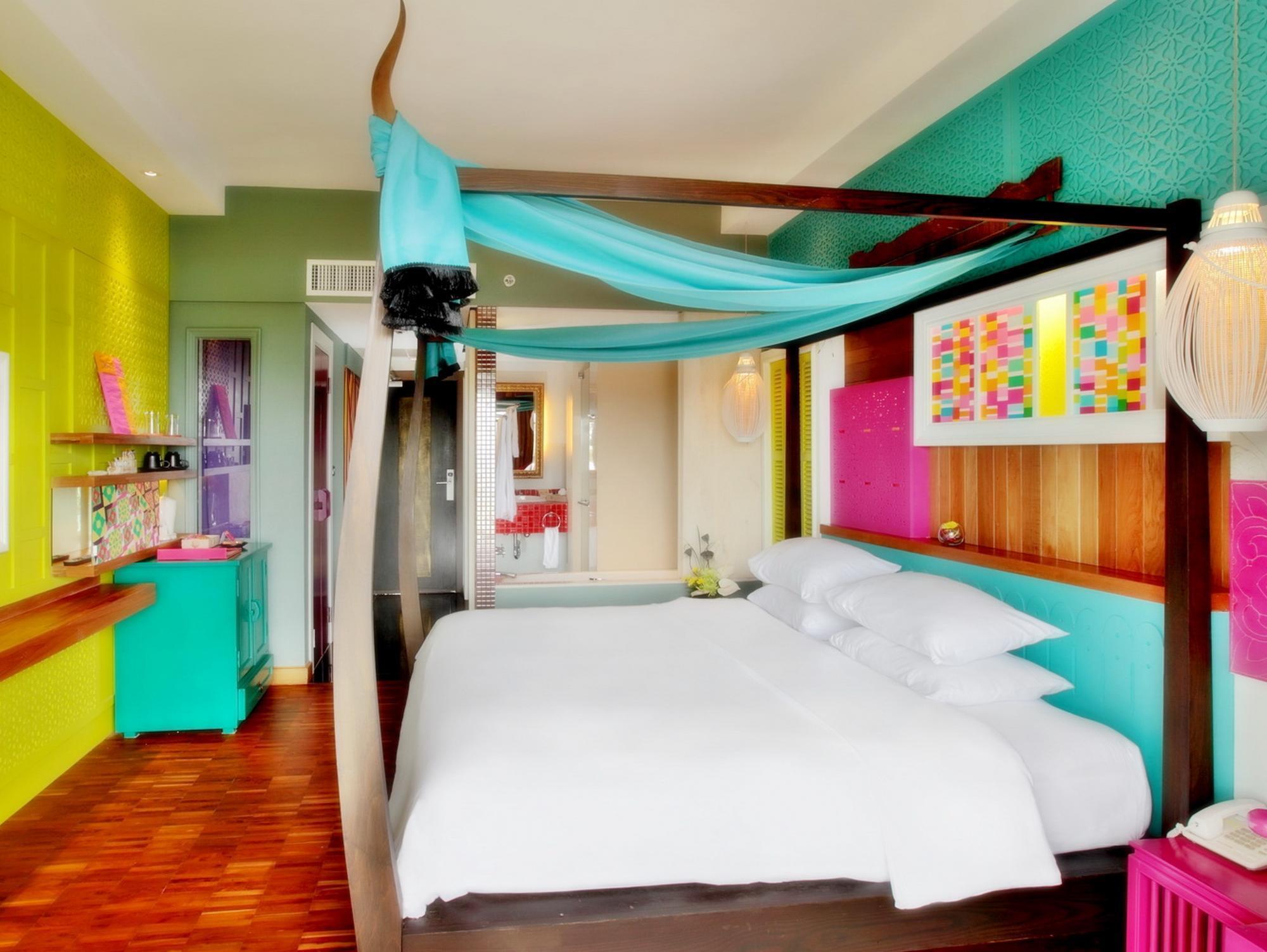 Hotell Patong Beach Hotel 4*